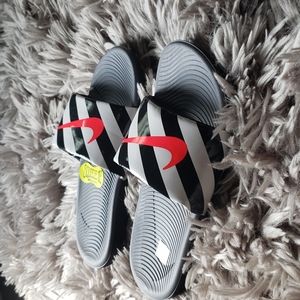 Nike kids slides size 7 youth